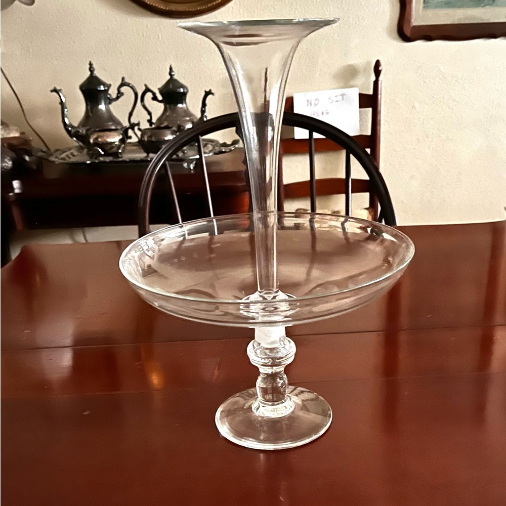 Epergne Blown Art Glass 2 Tier Centerpiece Trumpet Vase Vintage Glassware